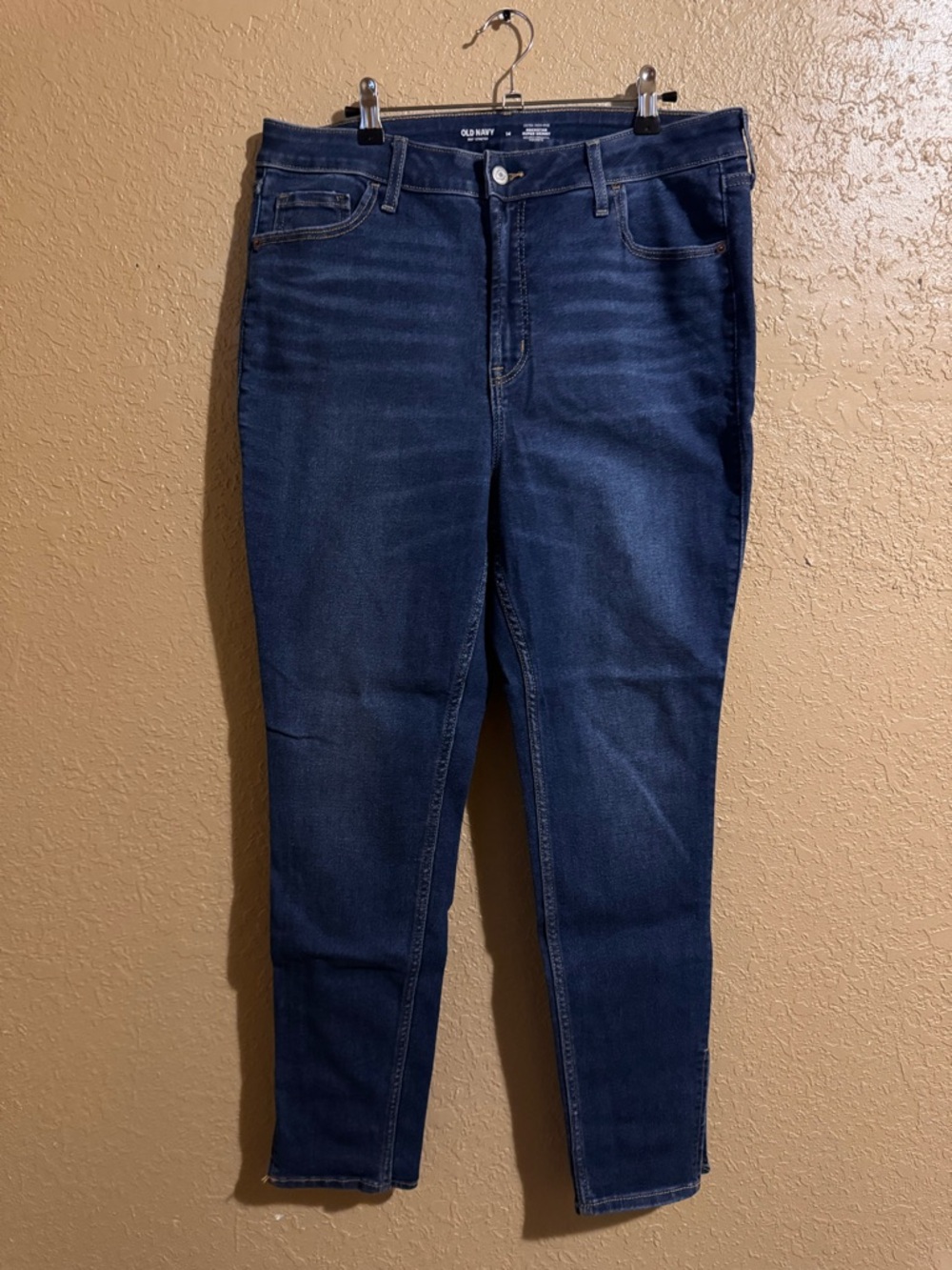 Old navy rockstar super skinny jeans